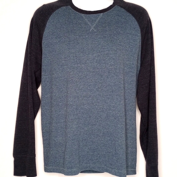 L. L. Bean Men's Washed Cotton Double-knit Crewneck Heathered Raglan Shirt - Picture 2 of 9